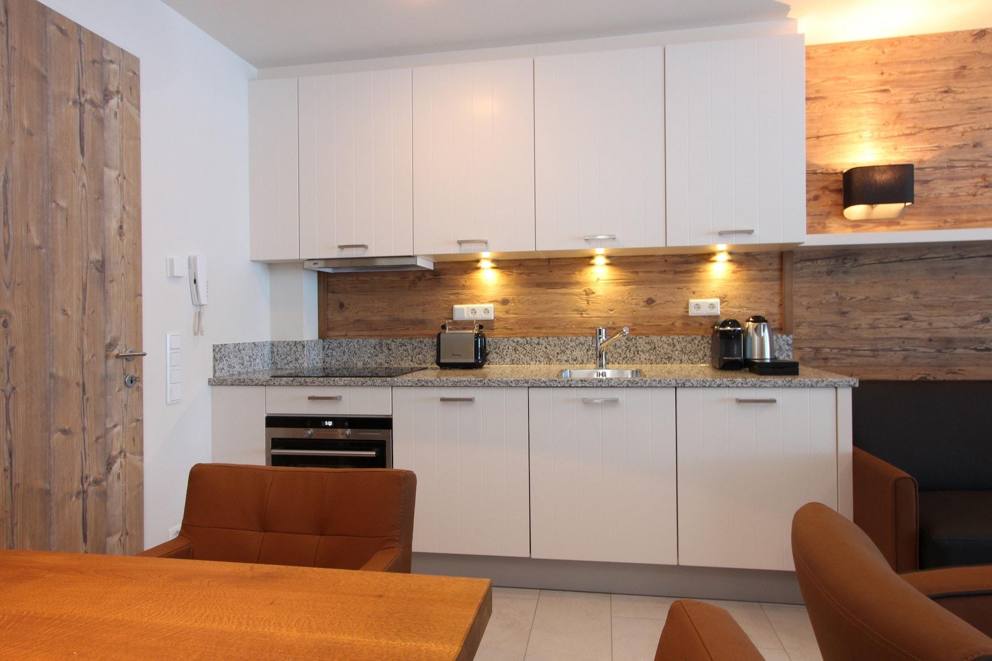 Avenida Mountain Lodges Kaprun Bagian luar foto