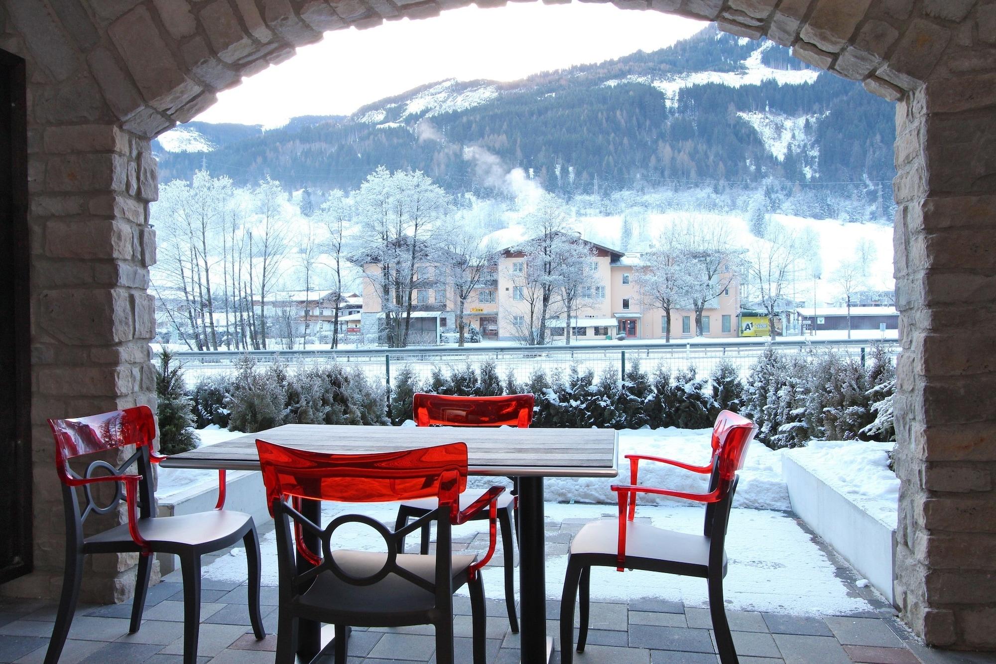 Avenida Mountain Lodges Kaprun Bagian luar foto