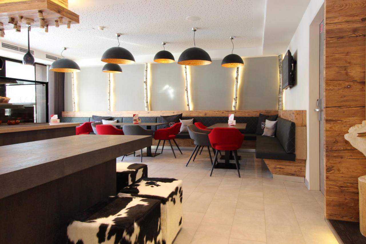 Avenida Mountain Lodges Kaprun Bagian luar foto