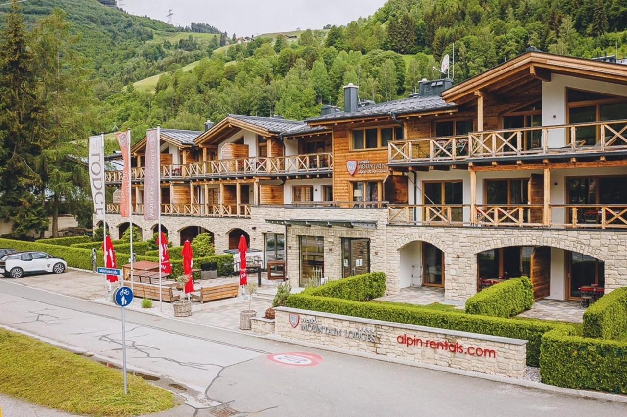 Avenida Mountain Lodges Kaprun Bagian luar foto
