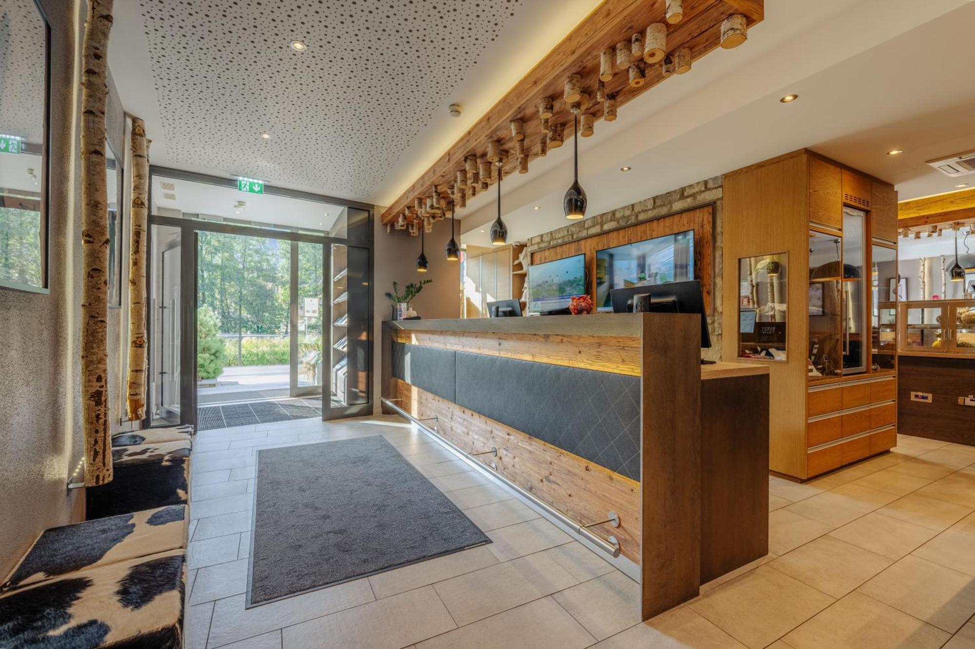 Avenida Mountain Lodges Kaprun Bagian luar foto